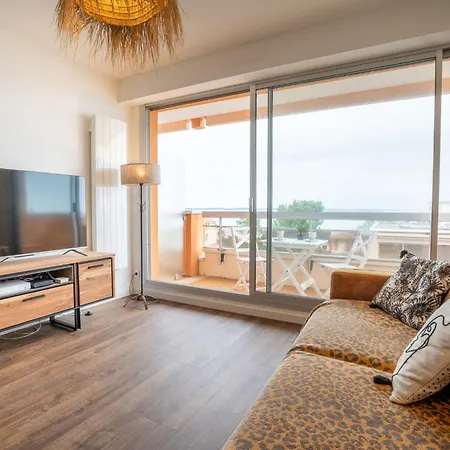 Le Galion-3 By Interhome דירה ארסשון